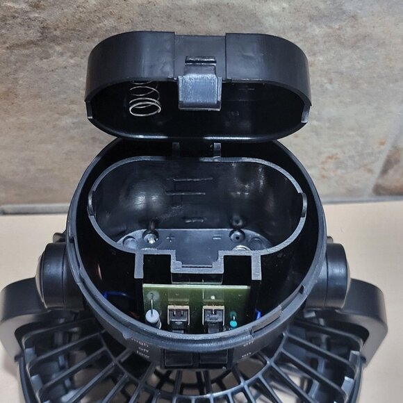 Happy Camper 2 in1 LED Tent Ceiling Fan Camping Lantern - Picture 5 of 11